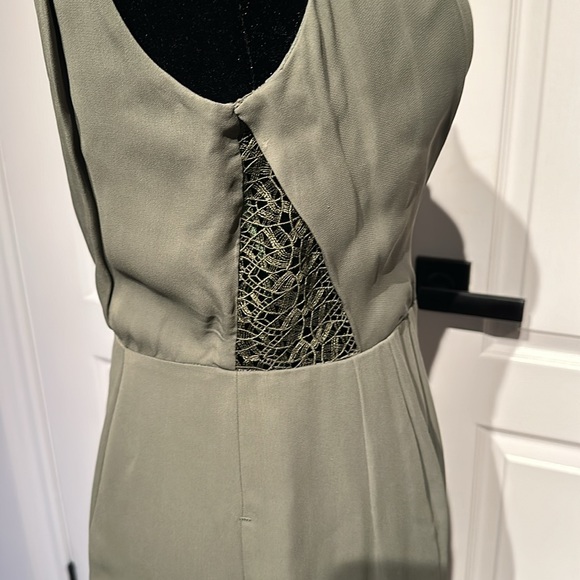 New one shoulder jumper - Picture 3 of 12